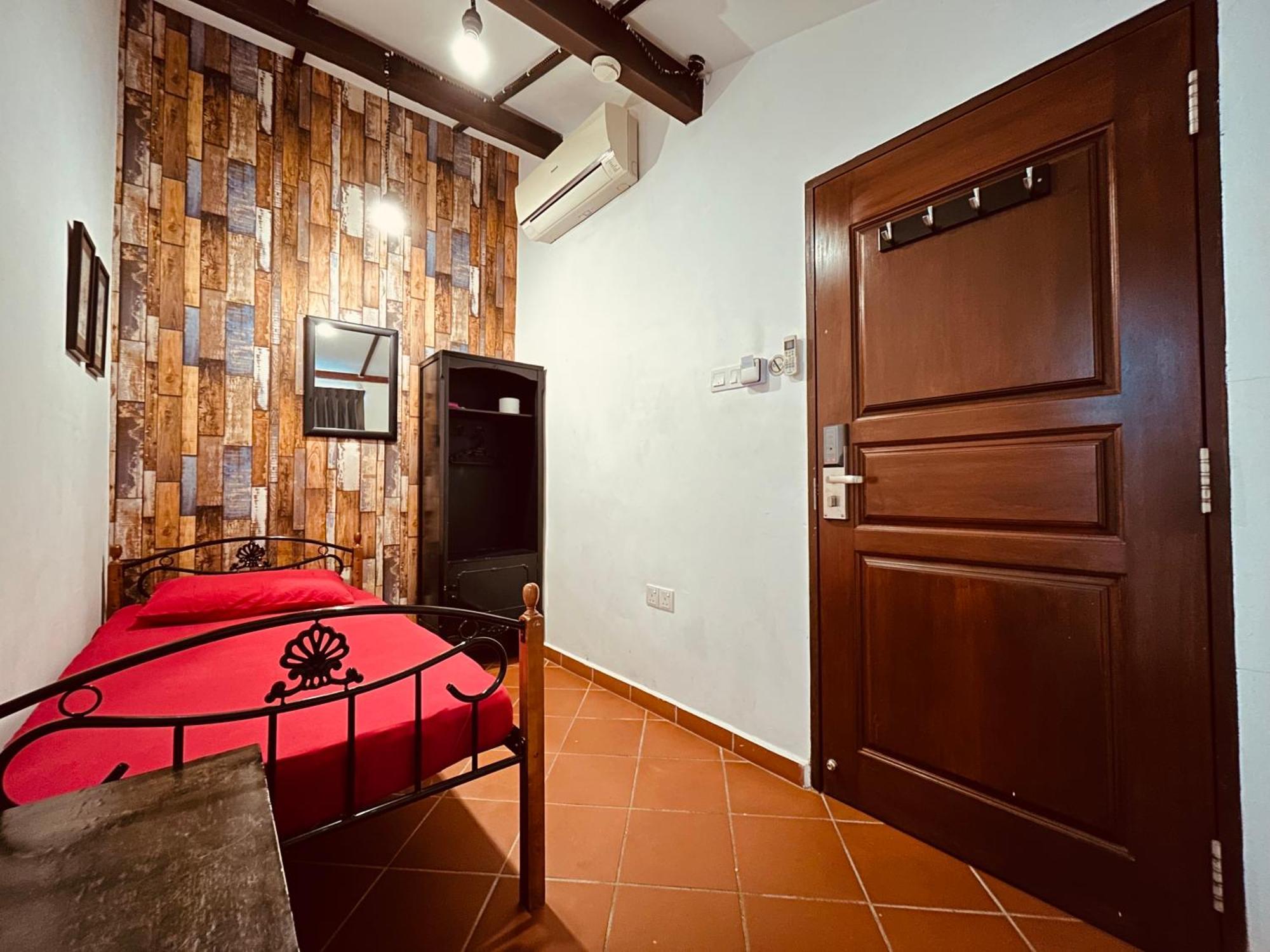 New Great Shanghai Female Hostel George Town Eksteriør billede