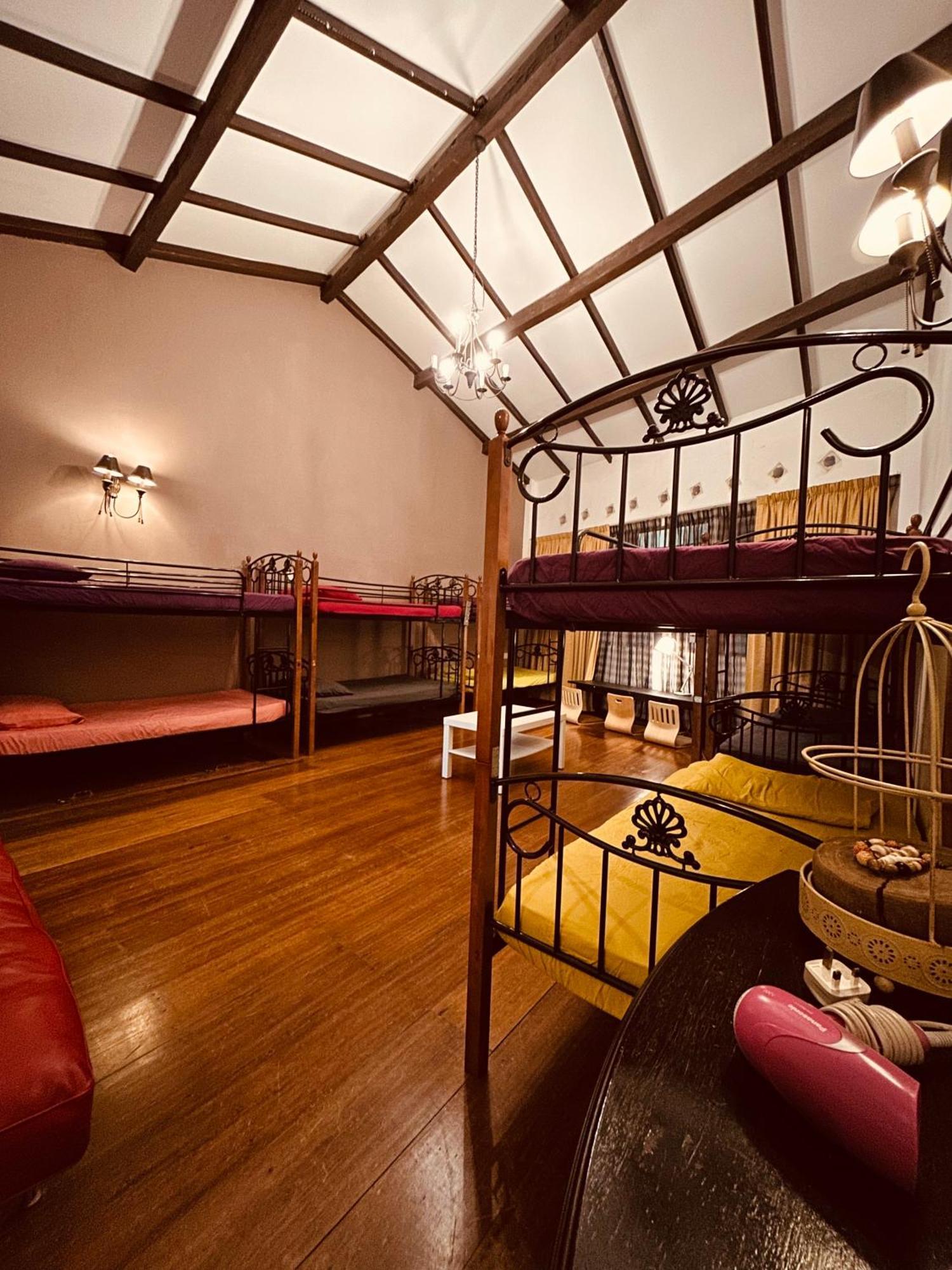 New Great Shanghai Female Hostel George Town Eksteriør billede